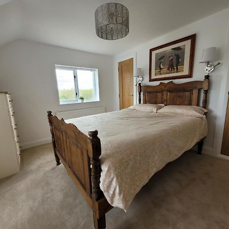 Villa Helen'S Maghera  Esterno foto