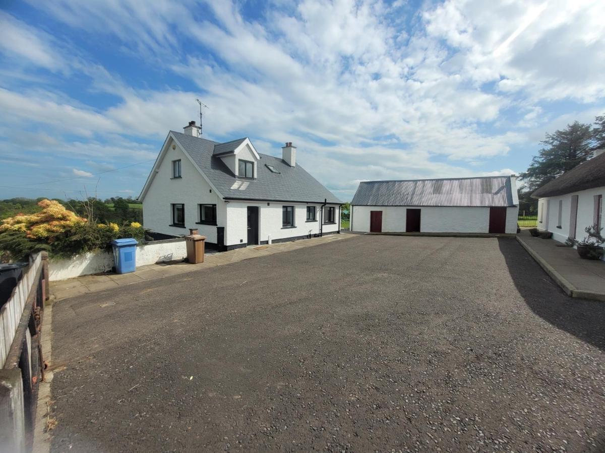 Villa Helen'S Maghera  Esterno foto