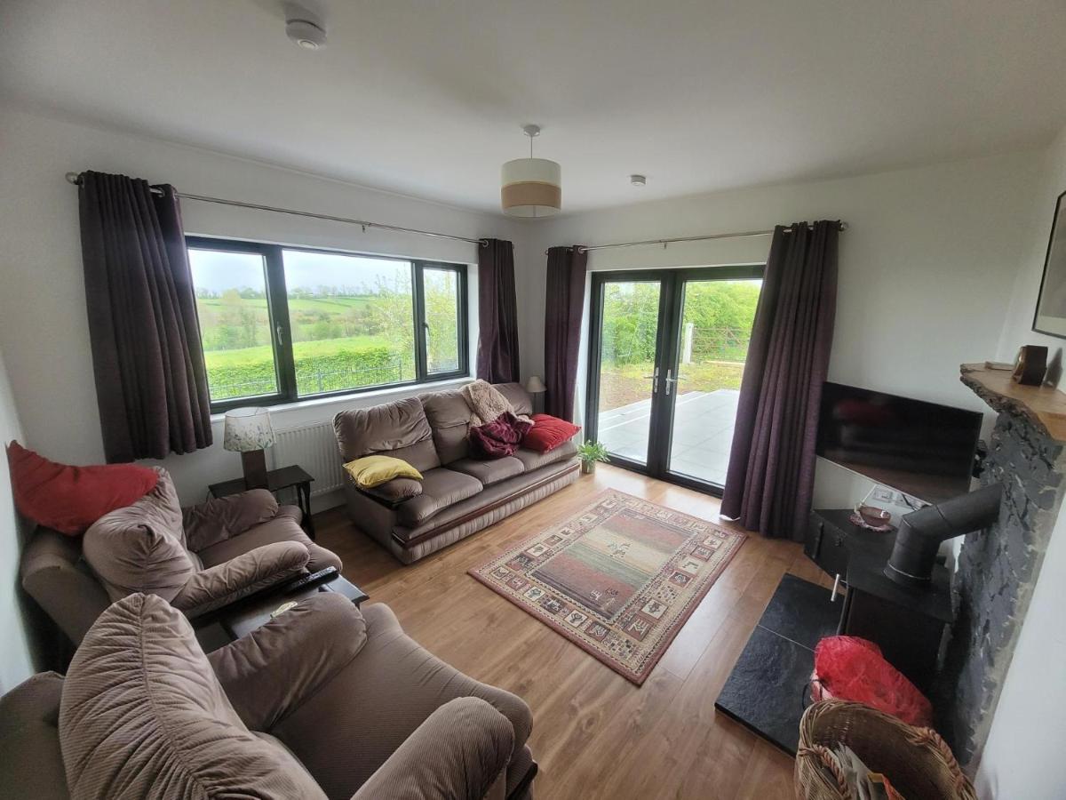 Villa Helen'S Maghera  Esterno foto